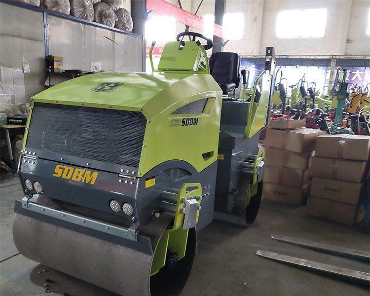 擼起袖子加油干！小型壓路機(jī)企業(yè)讓創(chuàng)新發(fā)揮最大的生產(chǎn)力！